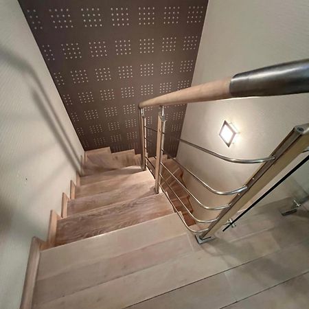 Apartment On Arkhipenka With Panorama View リヴィウ エクステリア 写真