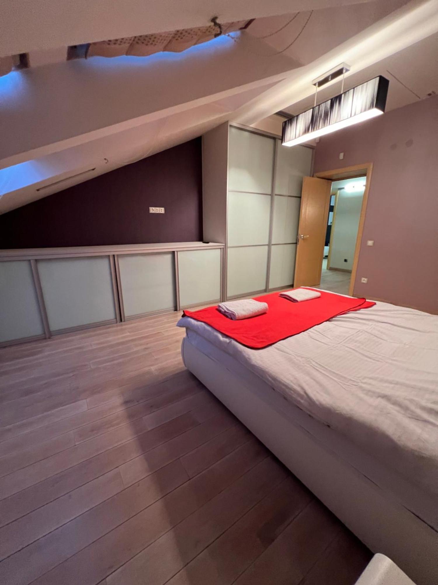 Apartment On Arkhipenka With Panorama View リヴィウ エクステリア 写真