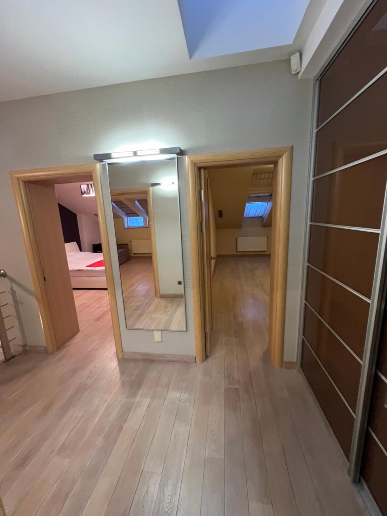 Apartment On Arkhipenka With Panorama View リヴィウ エクステリア 写真