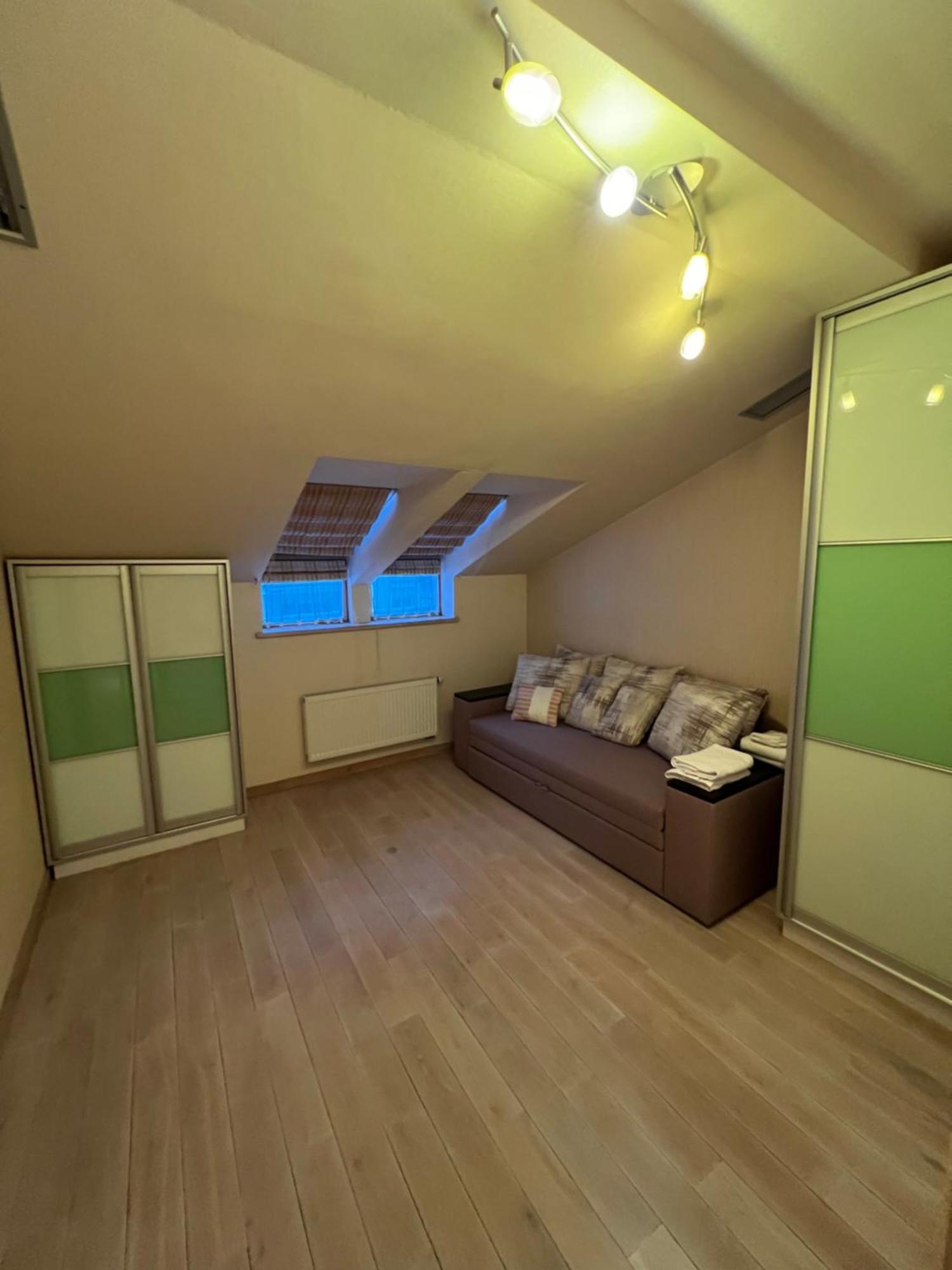 Apartment On Arkhipenka With Panorama View リヴィウ エクステリア 写真