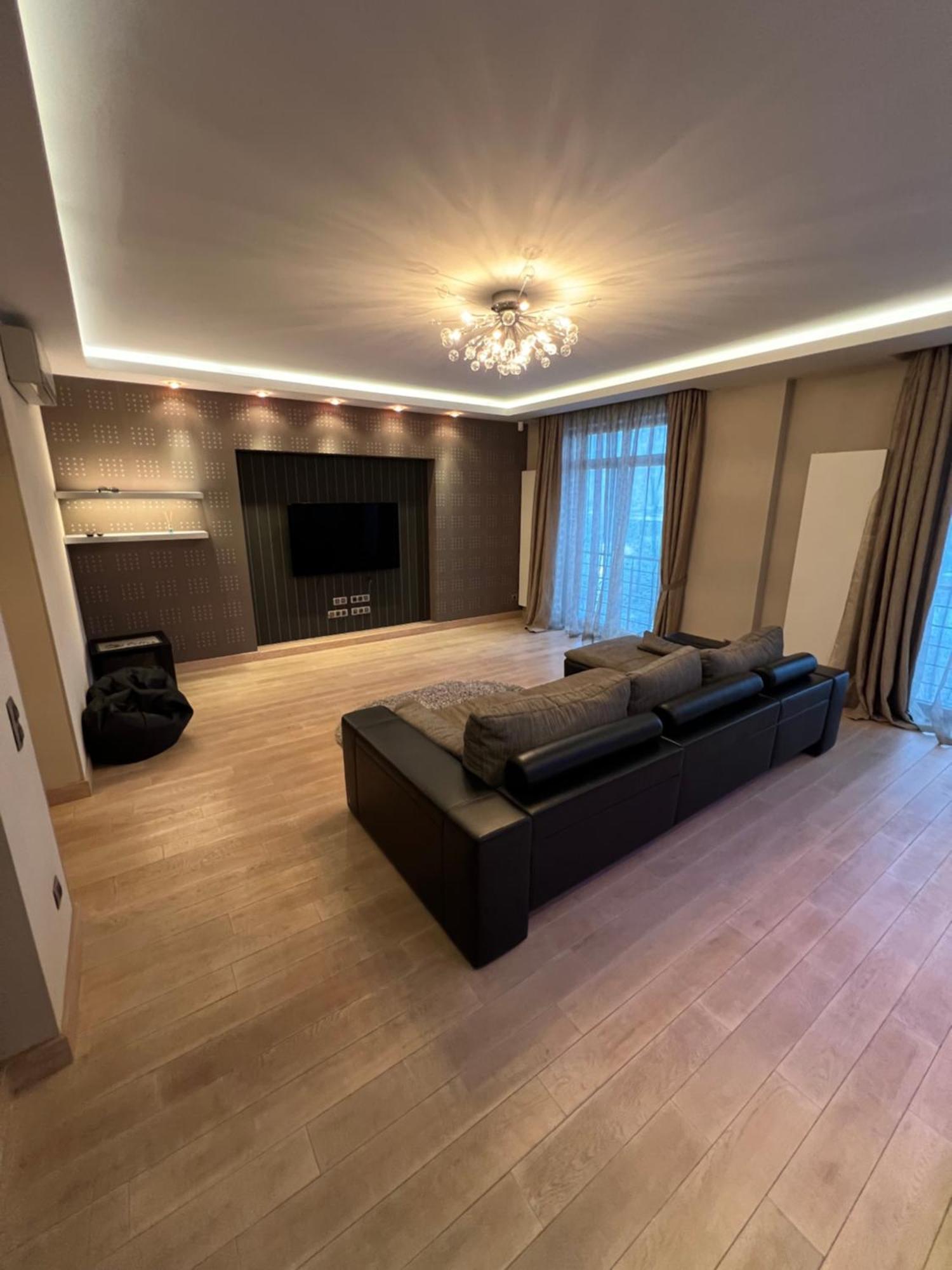 Apartment On Arkhipenka With Panorama View リヴィウ エクステリア 写真