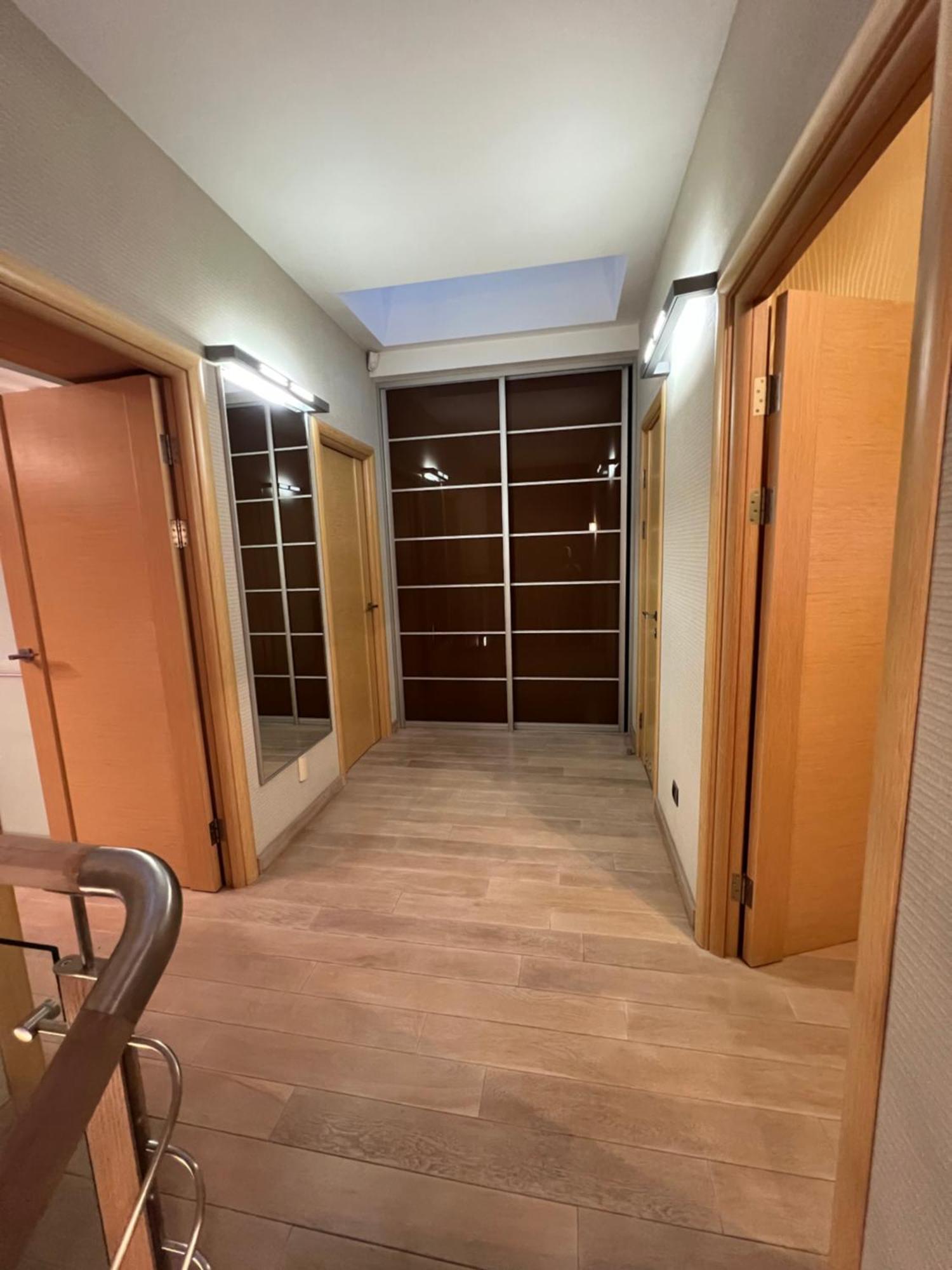 Apartment On Arkhipenka With Panorama View リヴィウ エクステリア 写真