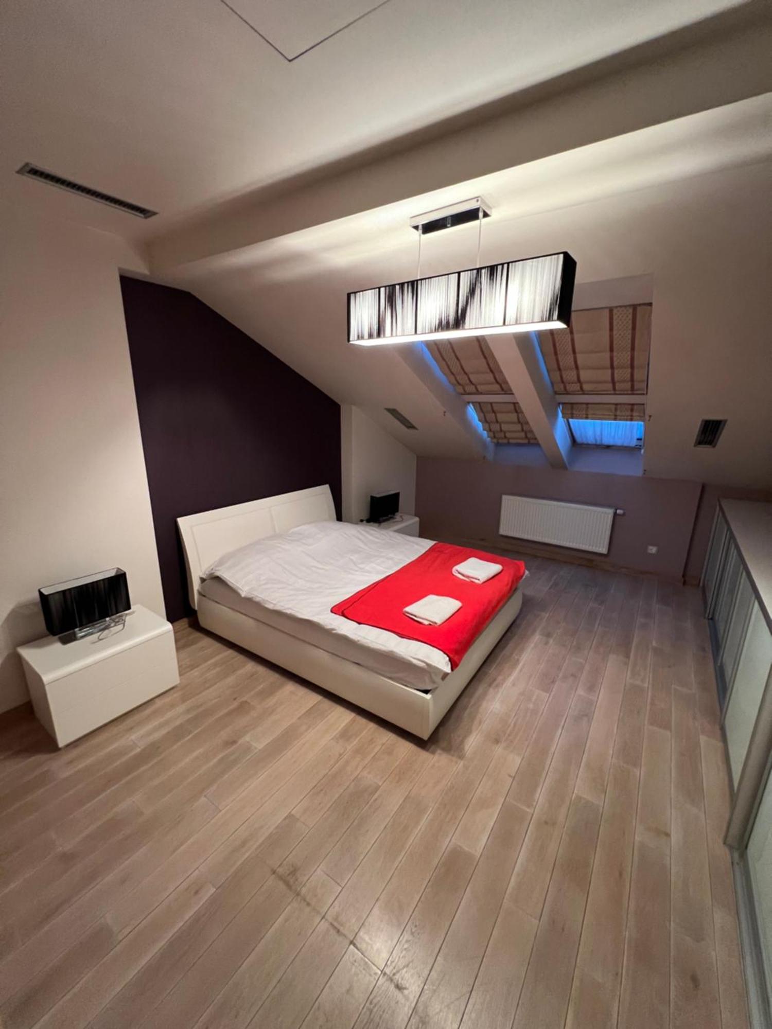 Apartment On Arkhipenka With Panorama View リヴィウ エクステリア 写真