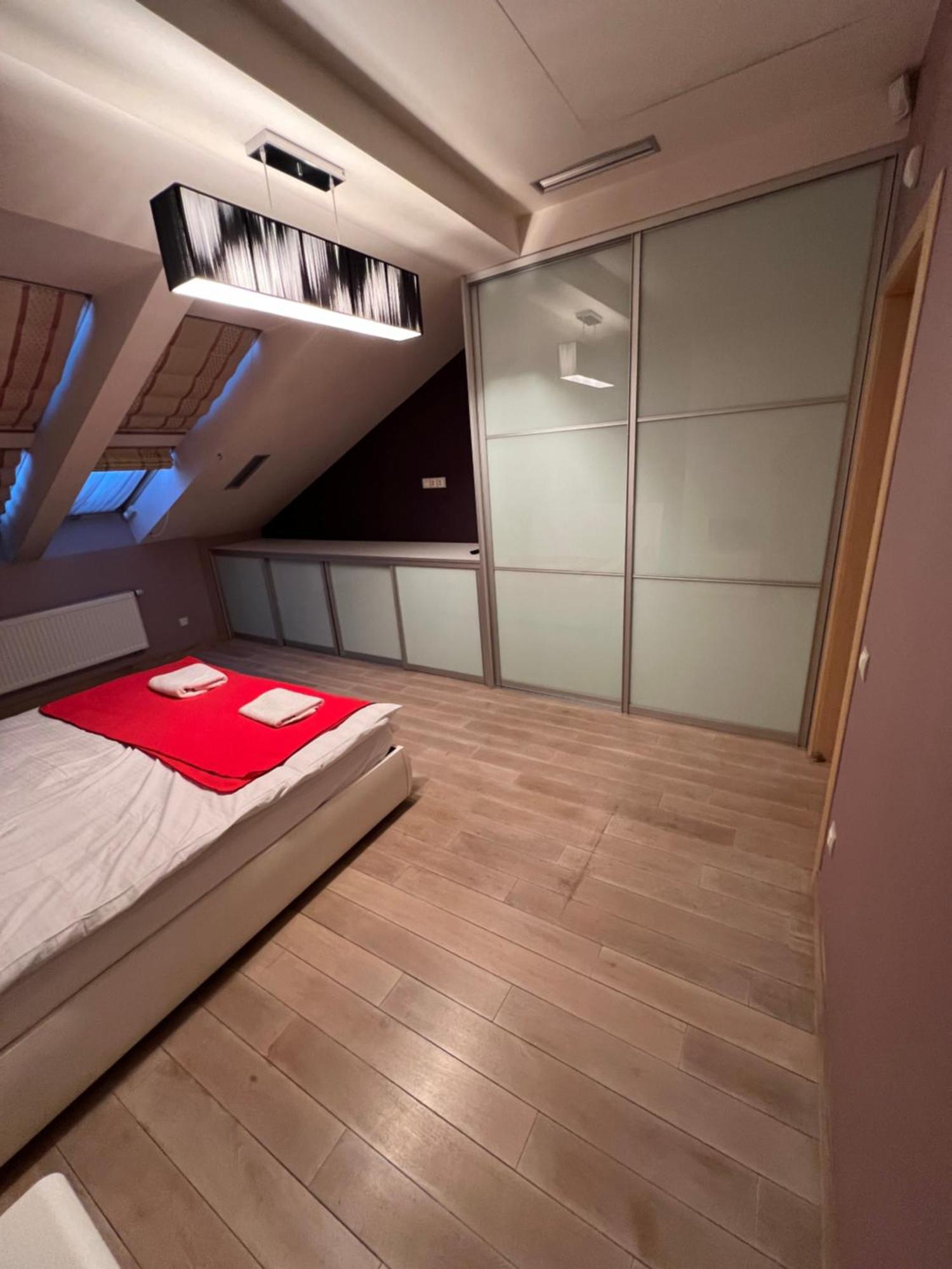 Apartment On Arkhipenka With Panorama View リヴィウ エクステリア 写真