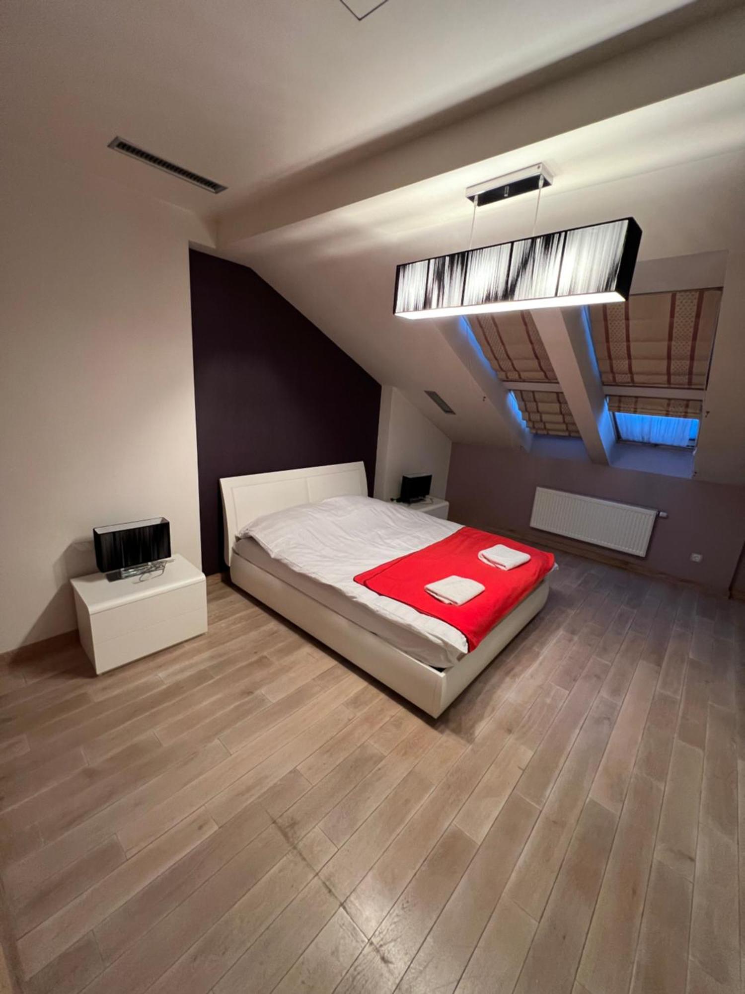 Apartment On Arkhipenka With Panorama View リヴィウ エクステリア 写真
