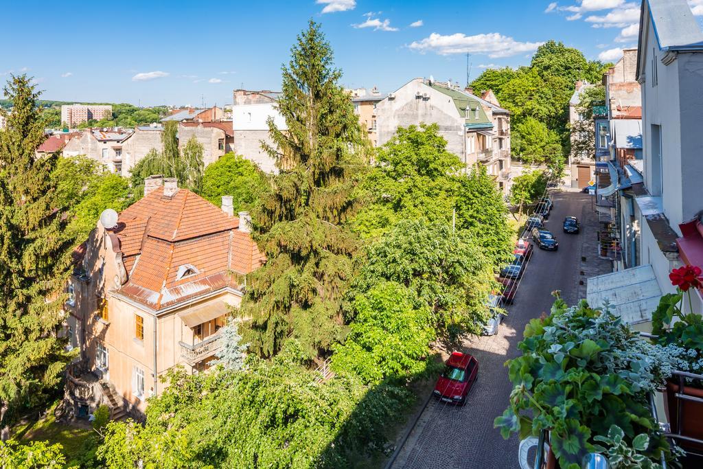 Apartment On Arkhipenka With Panorama View リヴィウ エクステリア 写真