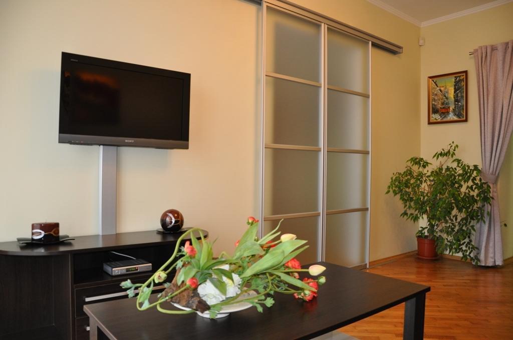 Apartment On Arkhipenka With Panorama View リヴィウ 部屋 写真