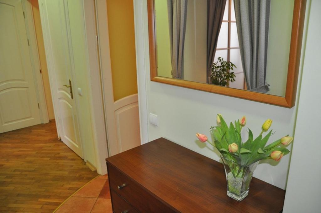 Apartment On Arkhipenka With Panorama View リヴィウ 部屋 写真